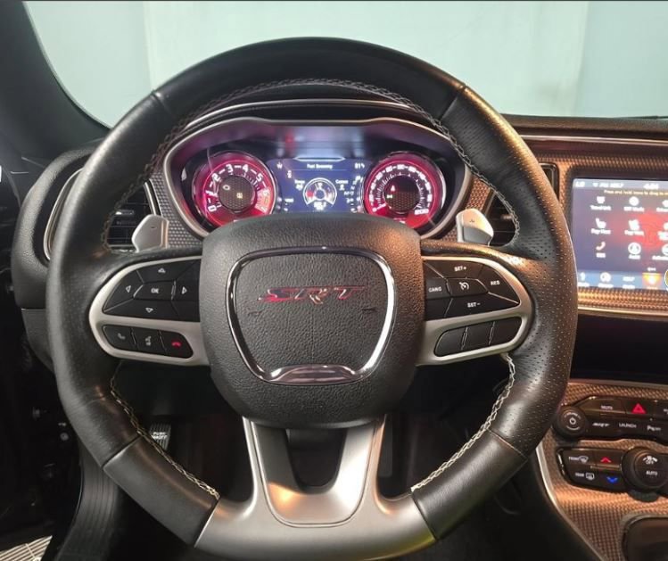 Used 2019 Dodge Challenger SRT Hellcat w/ Widebody Package RWD image 5