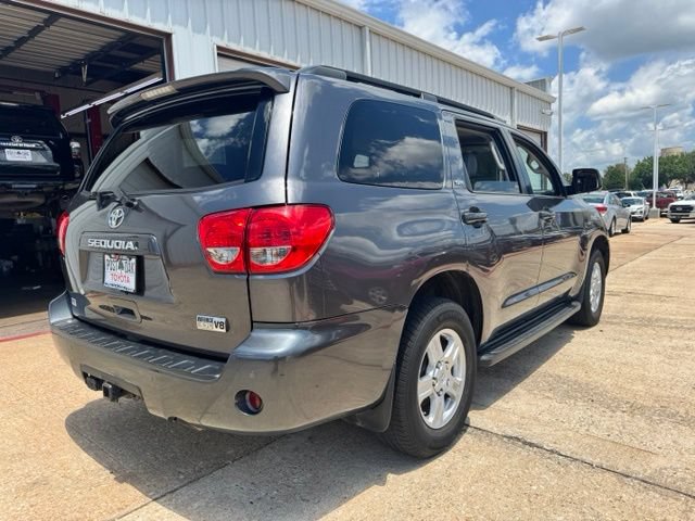 Used 2017 Toyota Sequoia SR5 w/ Premium Package RWD image 5