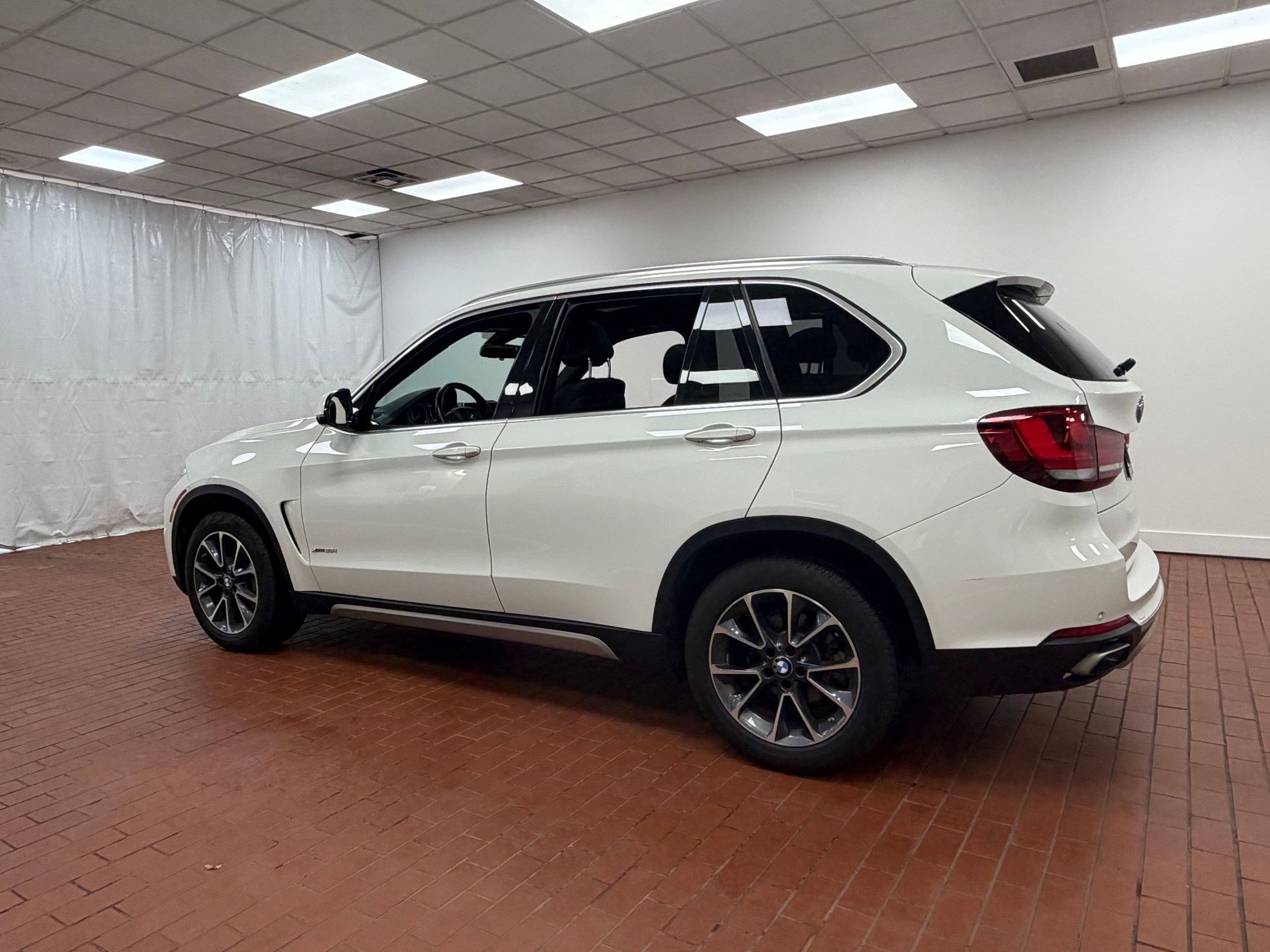 Used 2018 BMW X5 xDrive35i image 3