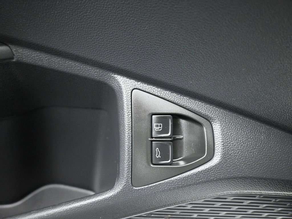 Used 2021 Volkswagen Jetta SEL Premium image 11