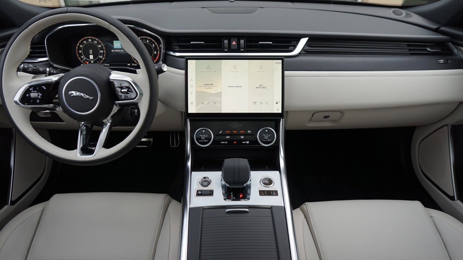 Used 2024 Jaguar XF R-Dynamic SE image 2