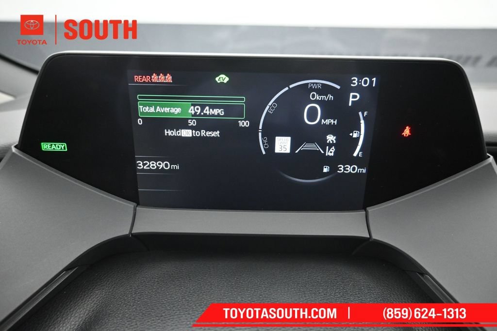 Used 2025 Toyota Prius LE AWD/4WD image 12
