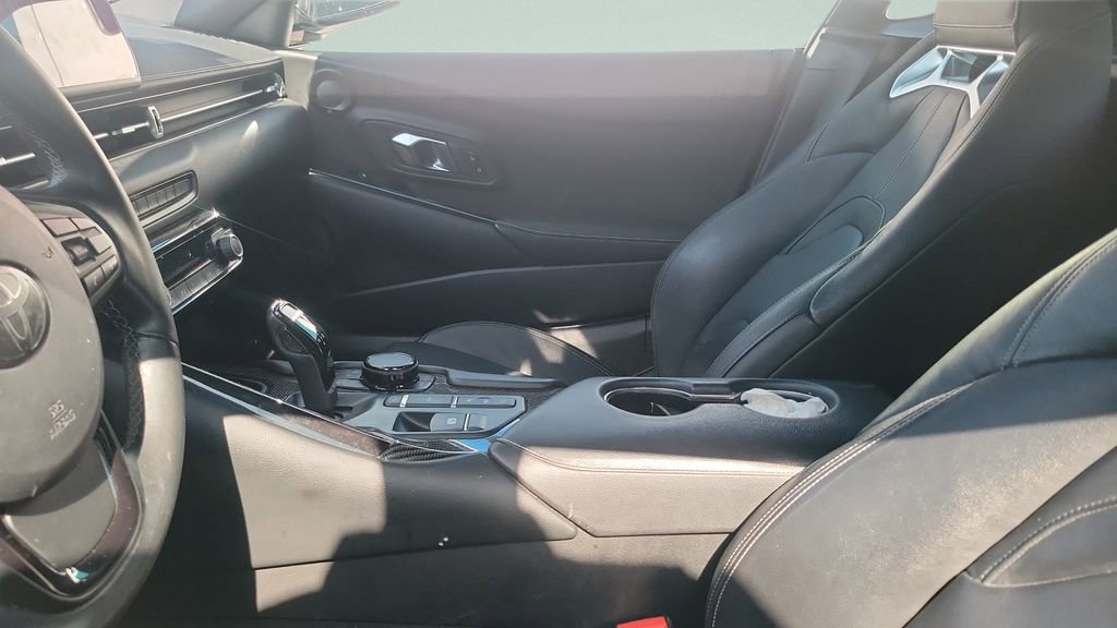 Used 2021 Toyota Supra Premium w/ Driver Assist Package RWD image 4