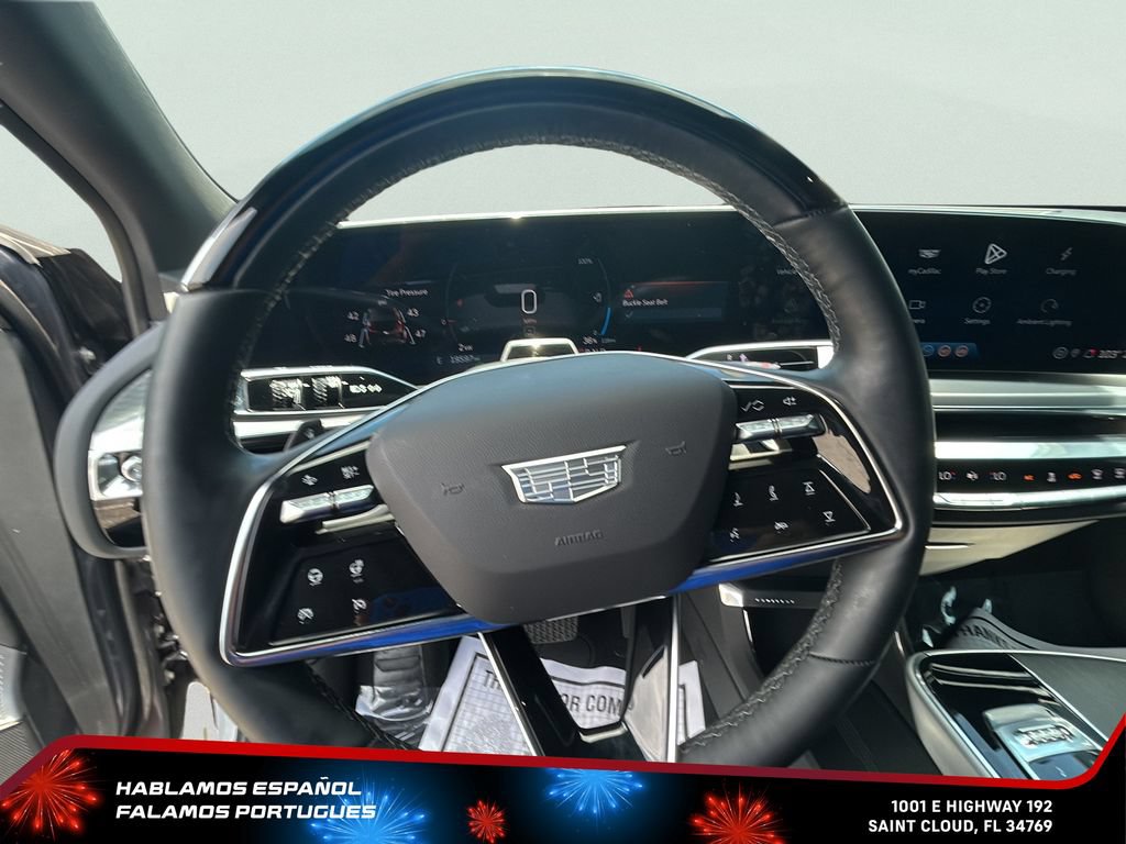 Certified 2025 Cadillac Lyriq Luxury w/ LPO, Floor Liner Package AWD/4WD image 16