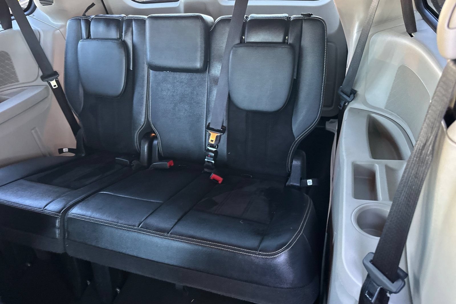 Used 2017 Dodge Grand Caravan SXT FWD image 13