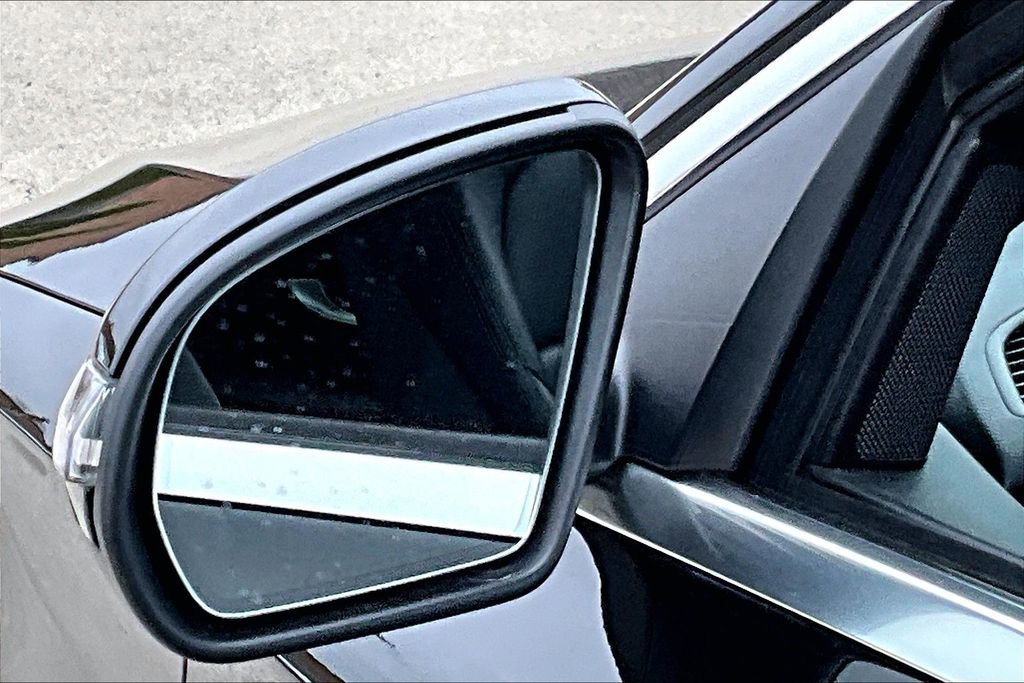 Used 2021 Mercedes-Benz C 300 4MATIC Sedan image 11