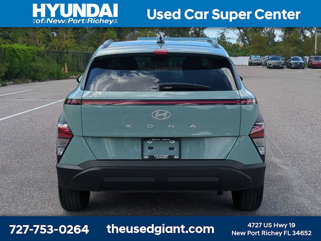 Certified 2024 Hyundai Kona SEL FWD image 4