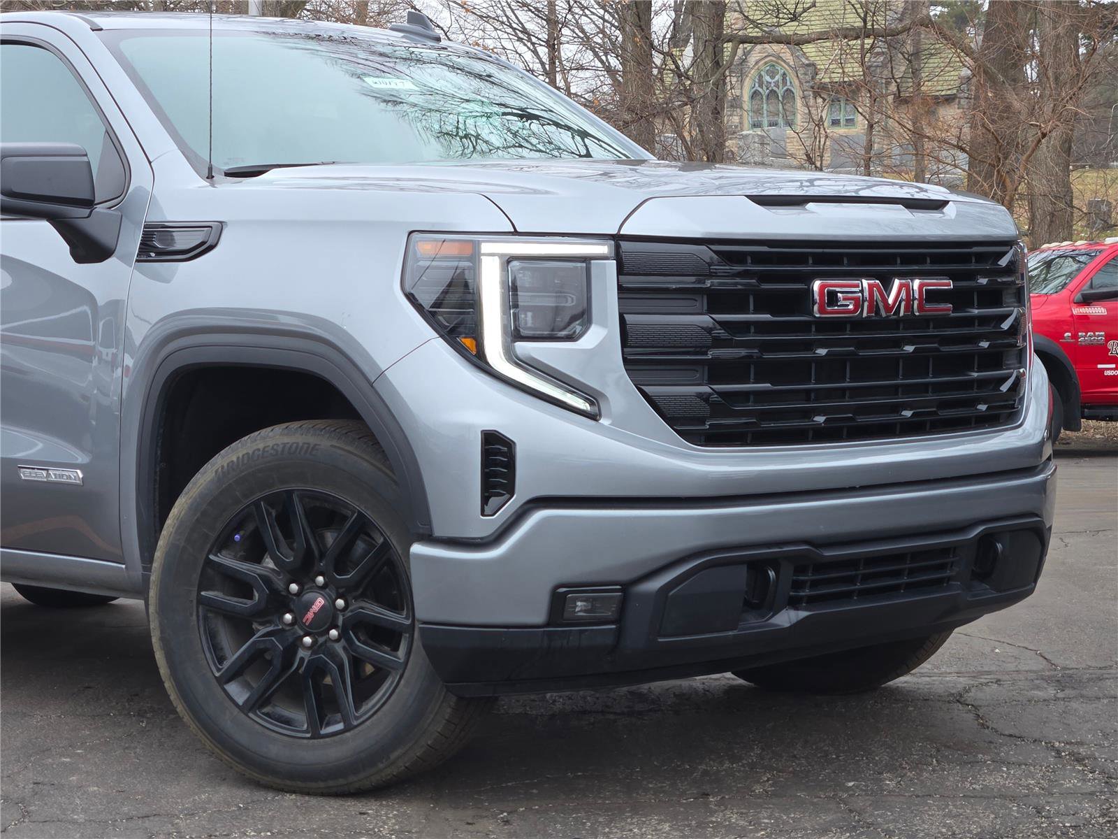 Used 2024 GMC Sierra 1500 Elevation AWD/4WD image 2