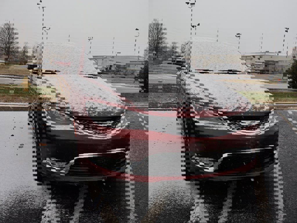 Used 2015 Chrysler 200 C w/ Navigation & Sound Group I image 4