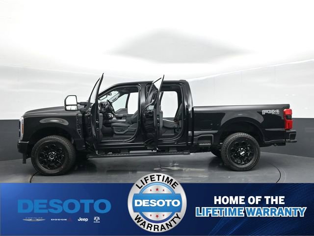 New 2026 Ford F250 Lariat w/ Black Appearance Package image 63