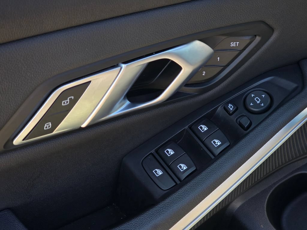 Used 2021 BMW 330e w/ Convenience Package RWD image 18
