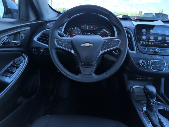 Used 2024 Chevrolet Malibu LT w/ Sport Edition FWD video 2