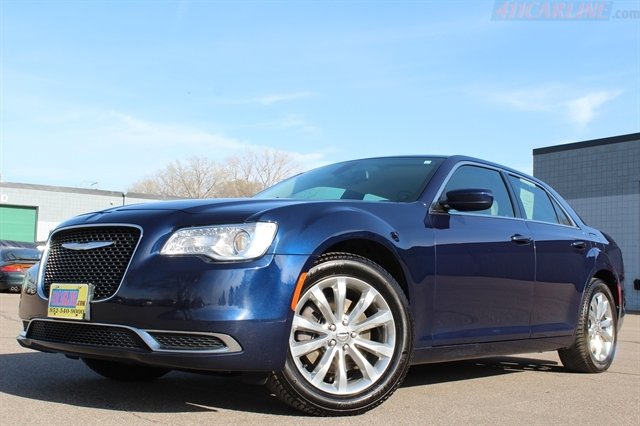 Used 2017 Chrysler 300 Limited AWD/4WD image 1