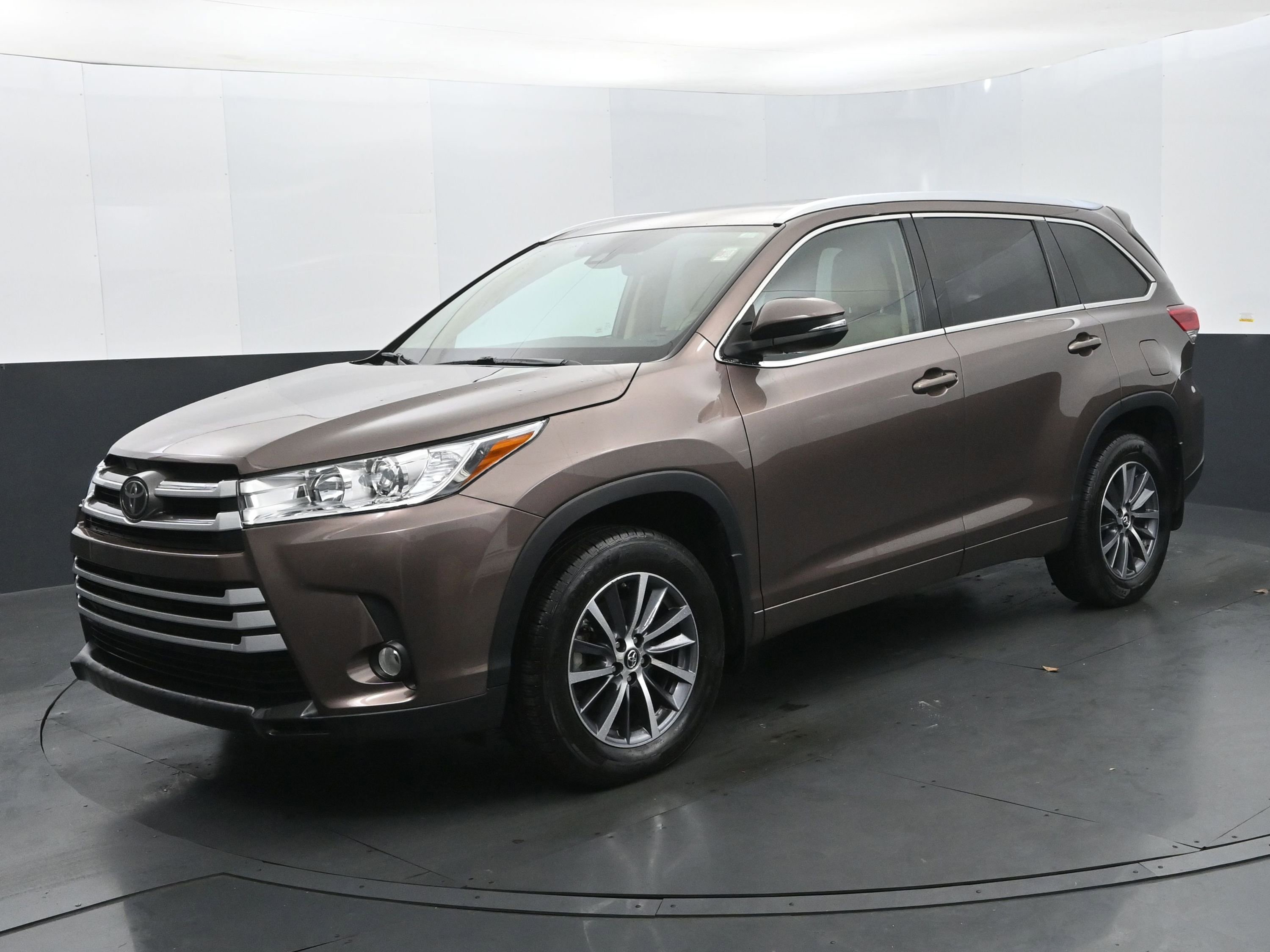 Used 2018 Toyota Highlander XLE
