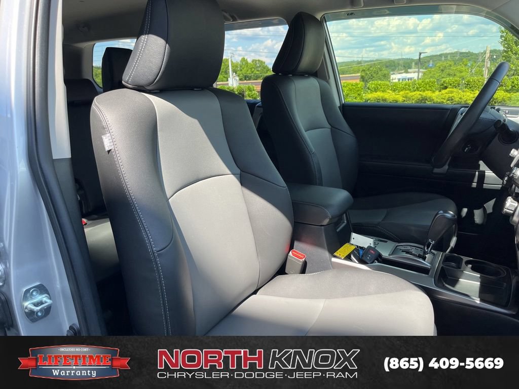 Used 2022 Toyota 4Runner SR5 Premium RWD image 26