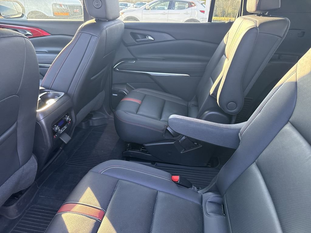 Certified 2025 Chevrolet Traverse RS w/ LPO, Floor Liner Package image 32