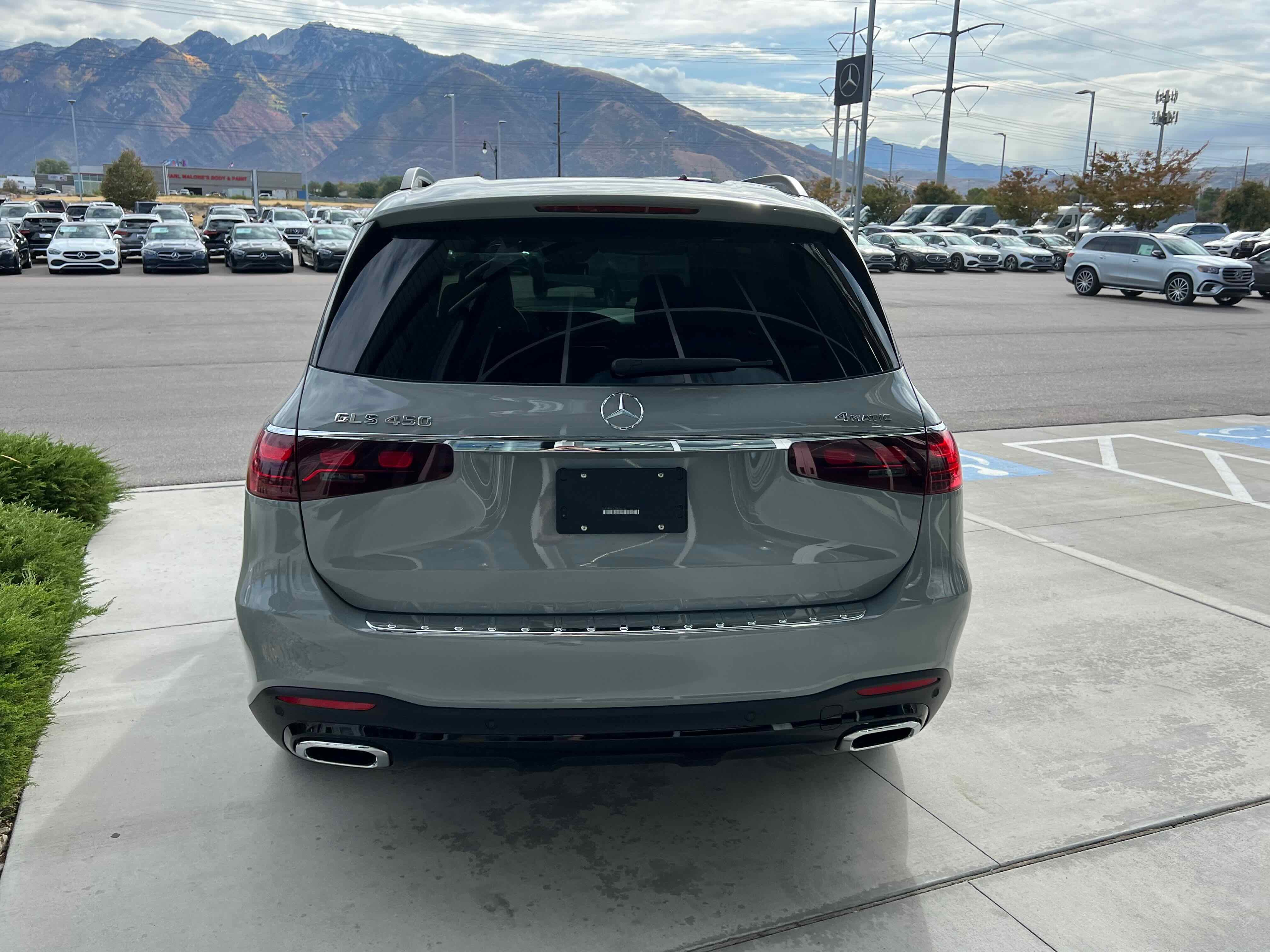 New 2026 Mercedes-Benz GLS 450 4MATIC image 10