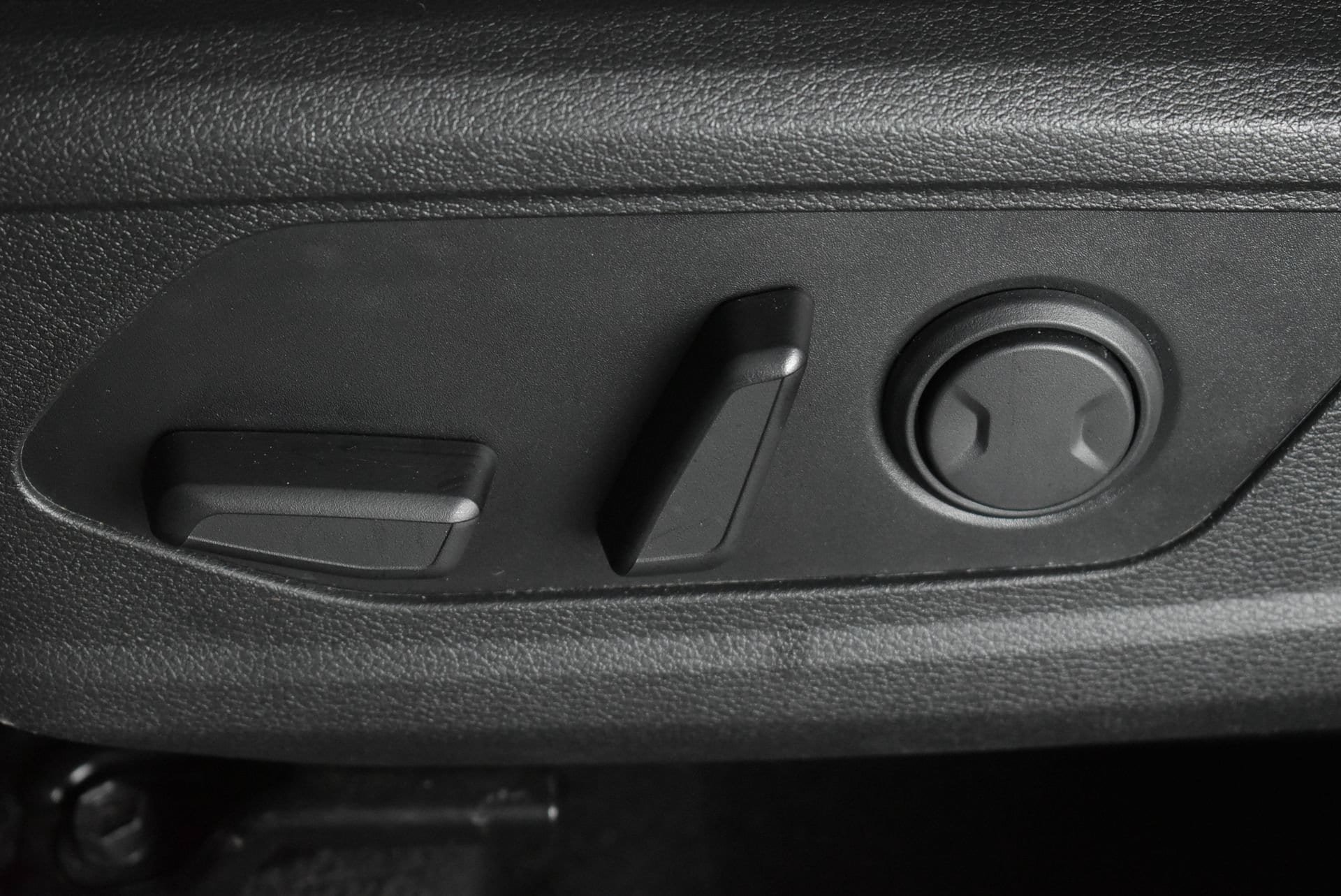 Used 2023 Kia Sportage EX FWD image 13