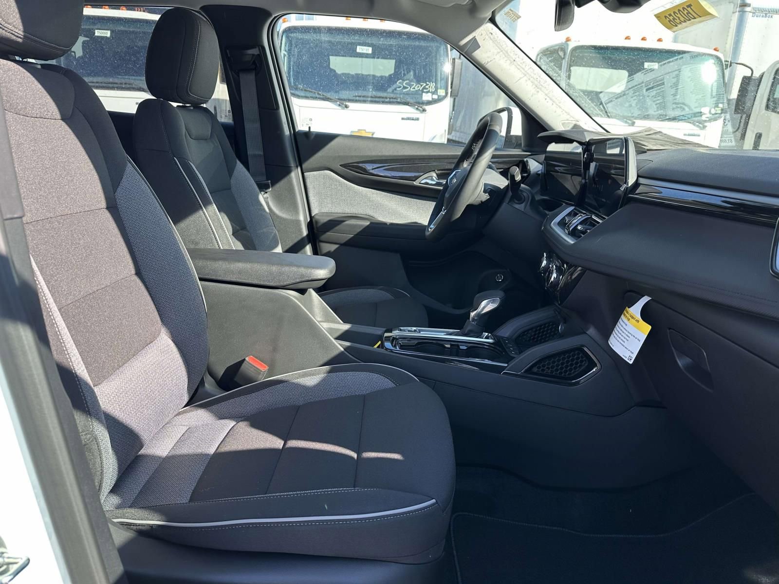 New 2026 Chevrolet TrailBlazer LT w/ Convenience Package FWD image 25
