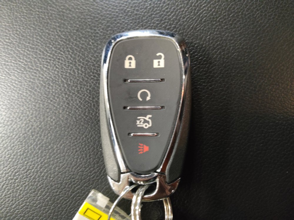 Used 2025 Chevrolet Malibu LS FWD image 32