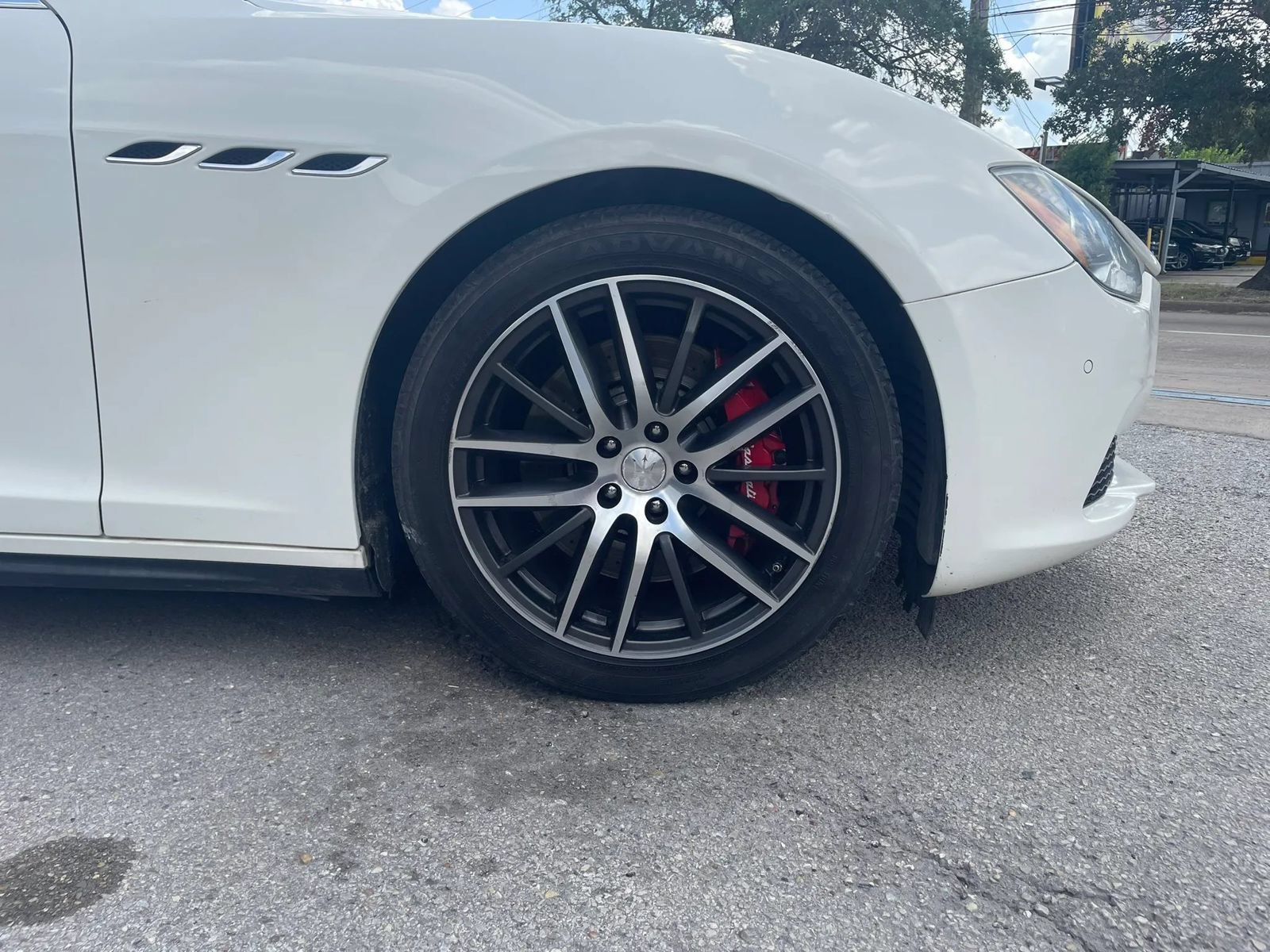 Used 2014 Maserati Ghibli S Q4 AWD/4WD image 38