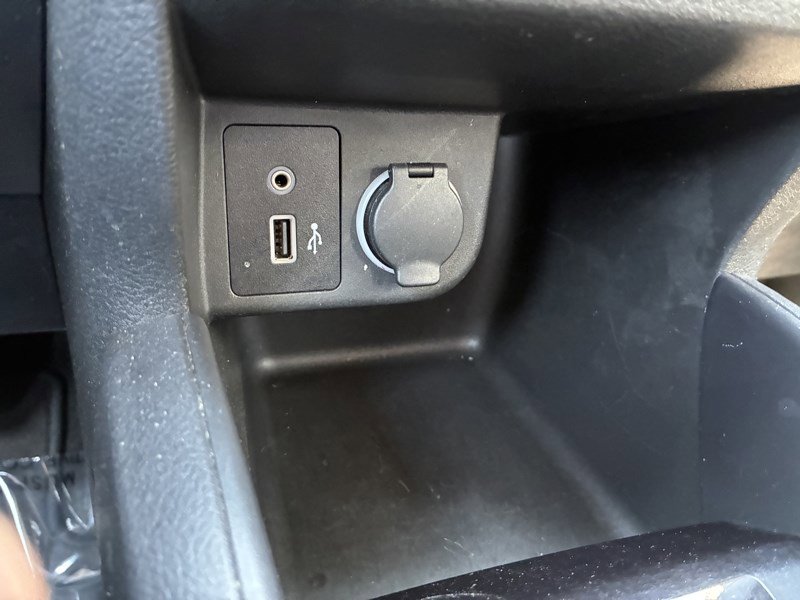 Used 2020 Nissan Kicks S FWD image 13