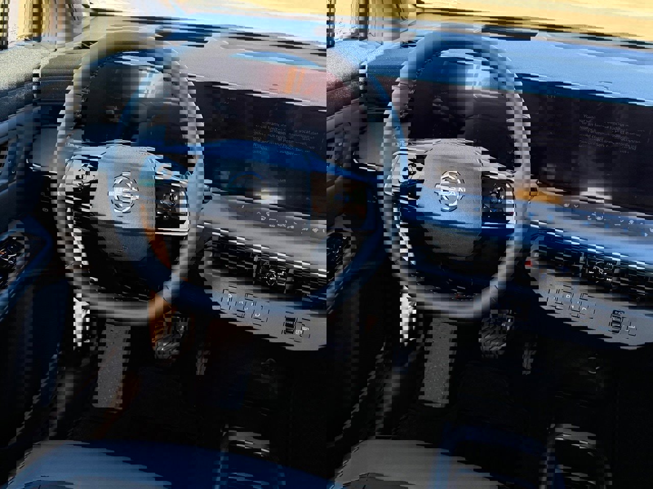 New 2026 Nissan Leaf Platinum+ w/ Cargo Package (Platinum+) image 10