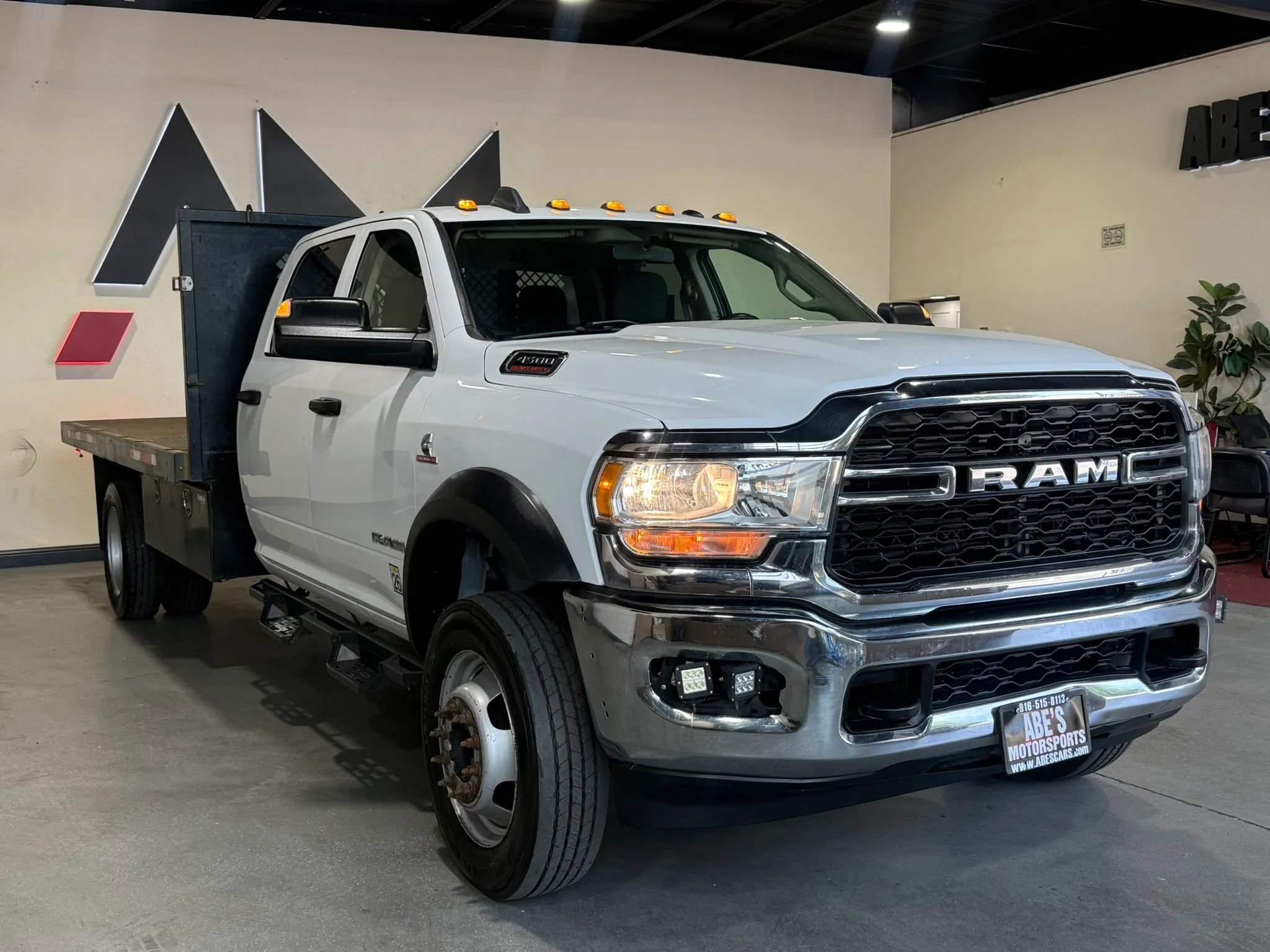 Used 2020 RAM 4500 Tradesman w/ Chrome Appearance Group AWD/4WD image 2