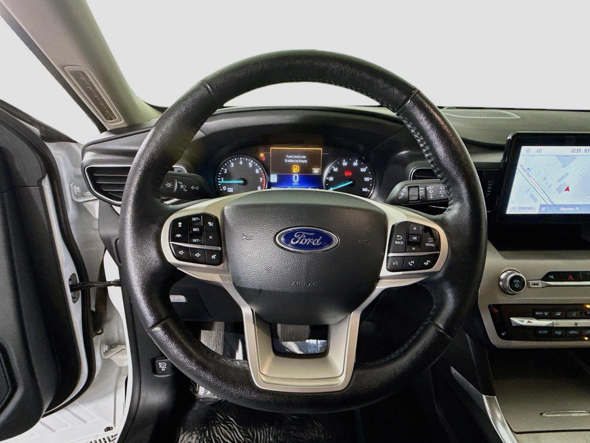 Used 2023 Ford Explorer XLT w/ Equipment Group 202A RWD image 13