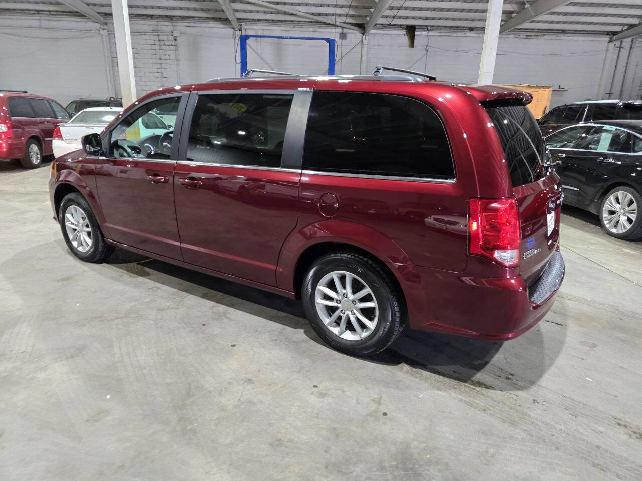 Used 2019 Dodge Grand Caravan SXT image 7