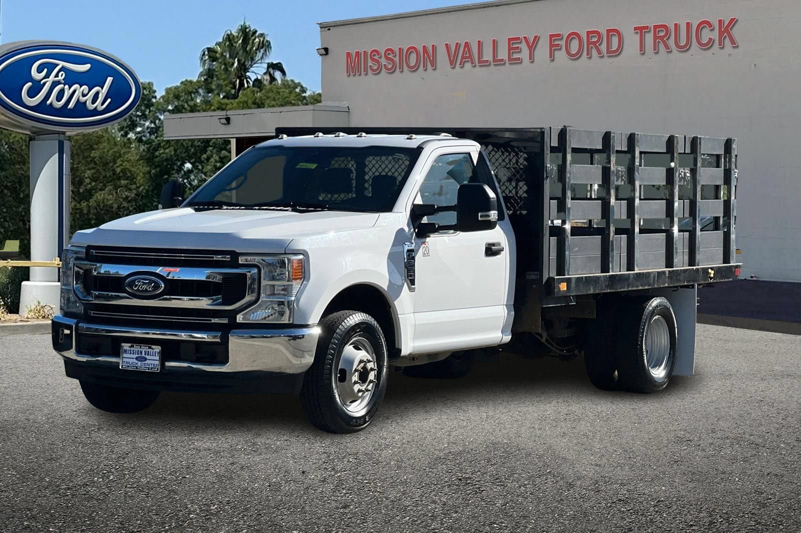 Used 2021 Ford F350 XLT RWD image 8