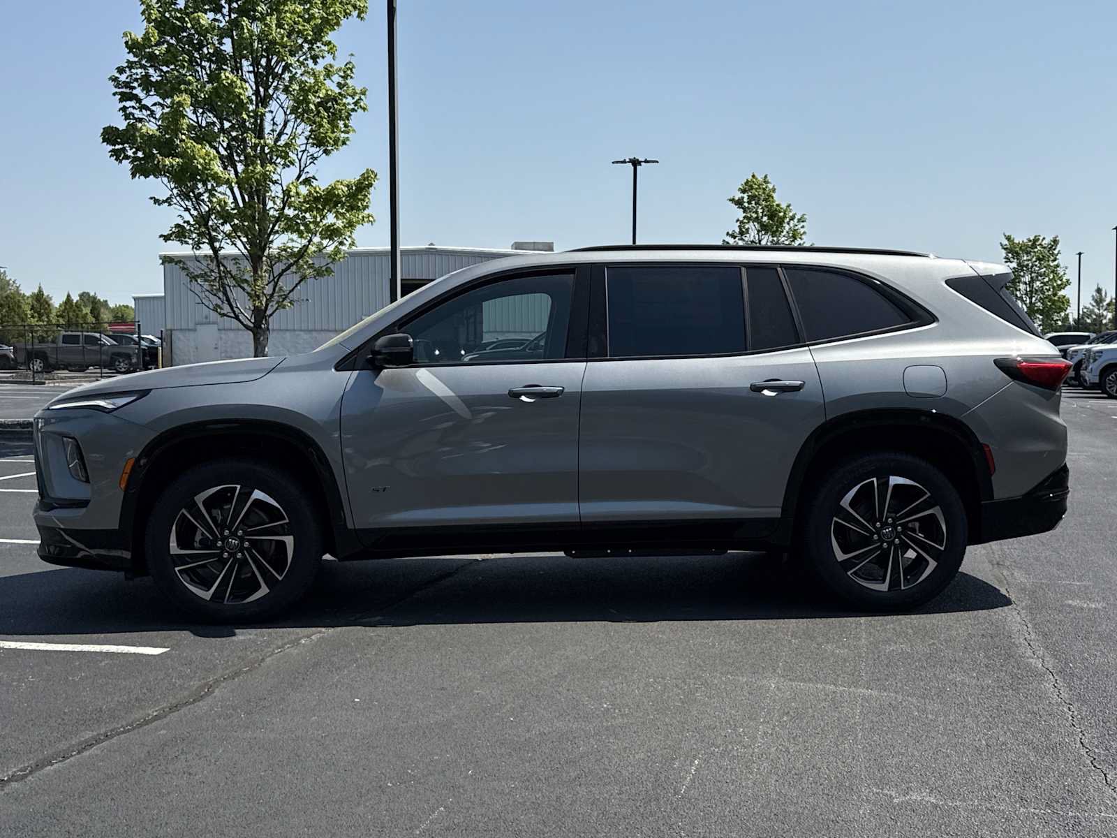 New 2026 Buick Enclave Sport Touring w/ Power Package FWD image 27