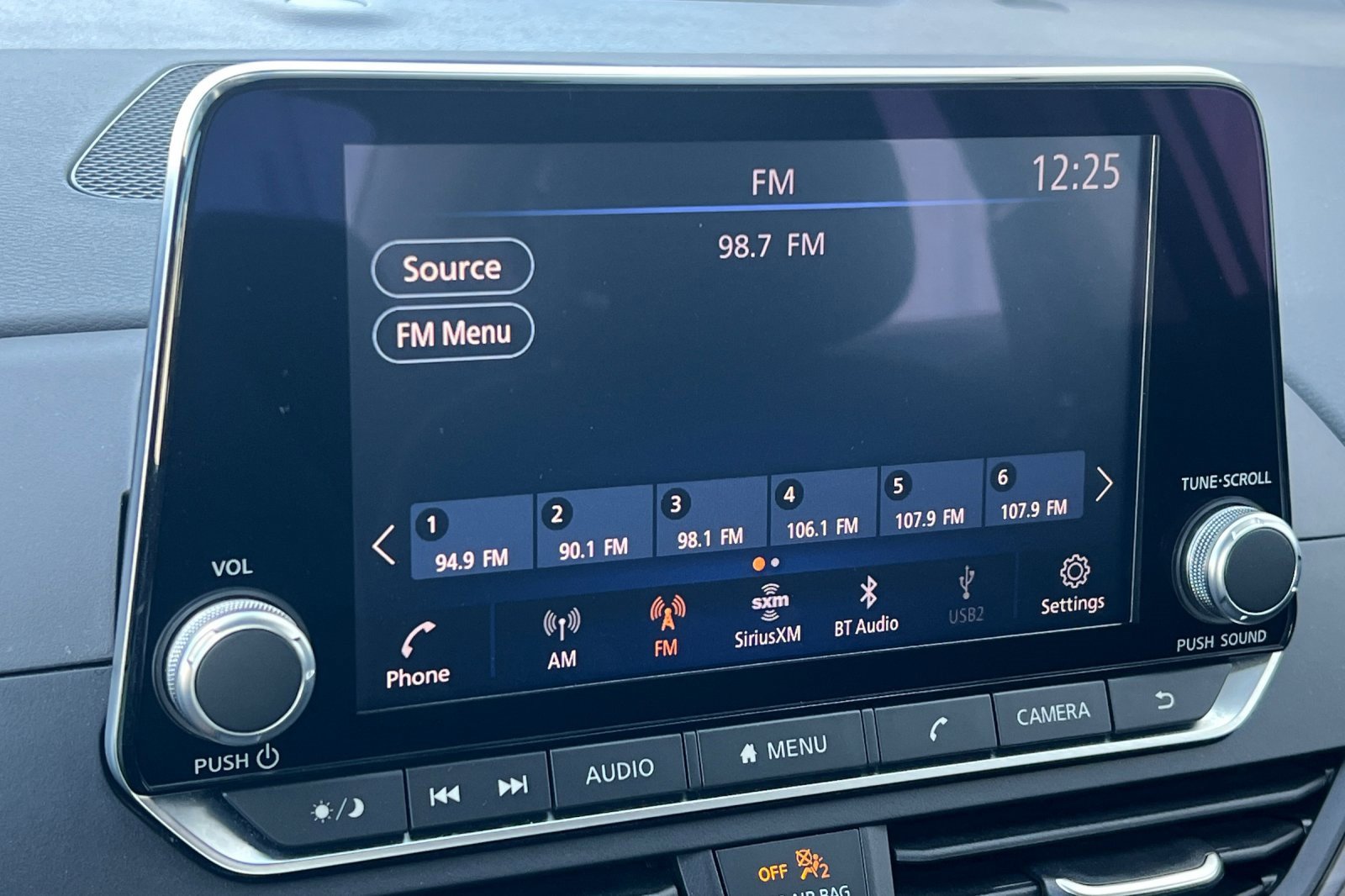 Used 2024 Nissan Altima 2.5 SV image 19