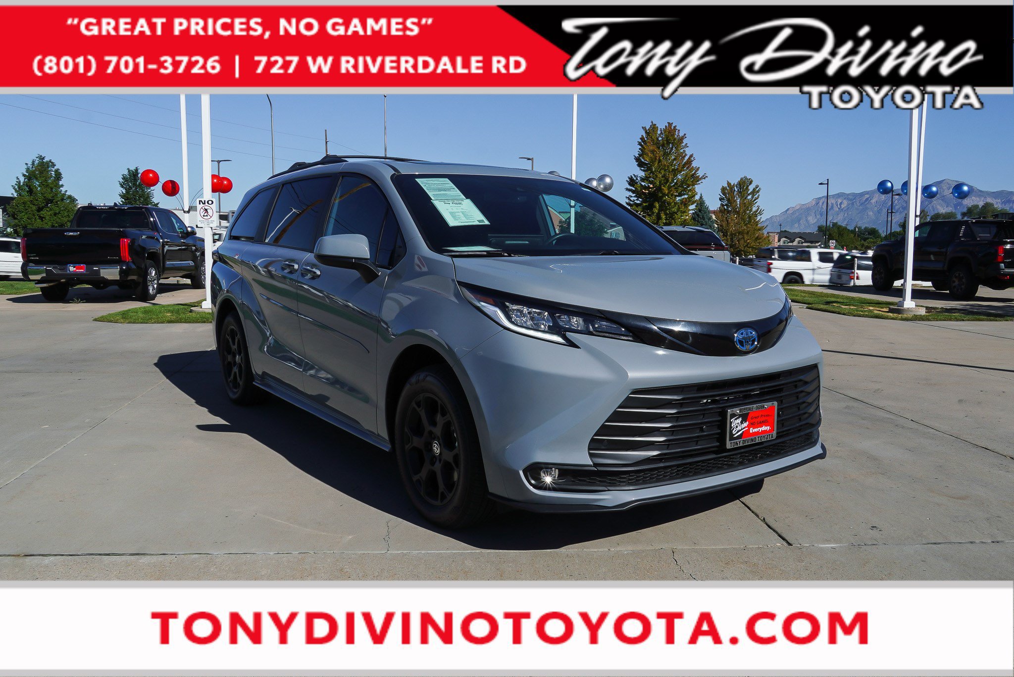 Certified 2025 Toyota Sienna XLE Woodland Edition AWD/4WD image 1