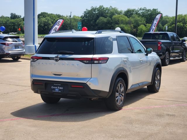 Used 2024 Nissan Pathfinder SV FWD image 6