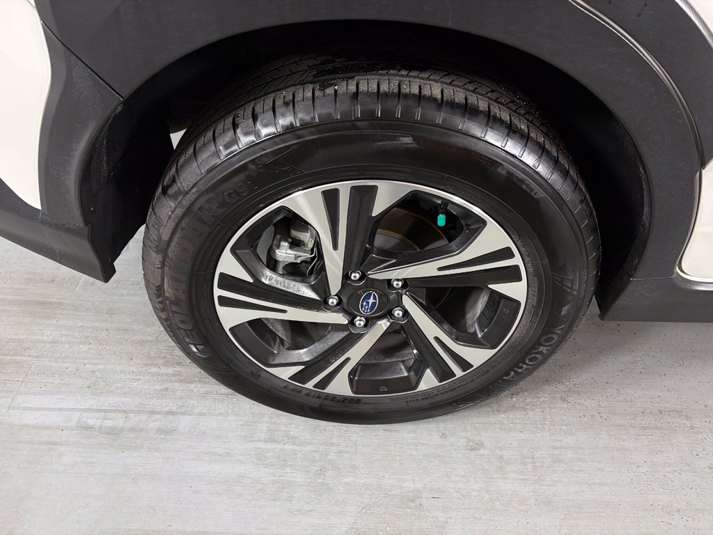 Used 2025 Subaru Crosstrek 2.5i Premium AWD/4WD image 11