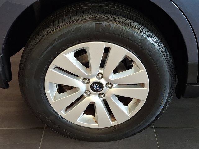 Used 2017 Subaru Outback 2.5i Premium AWD/4WD image 7