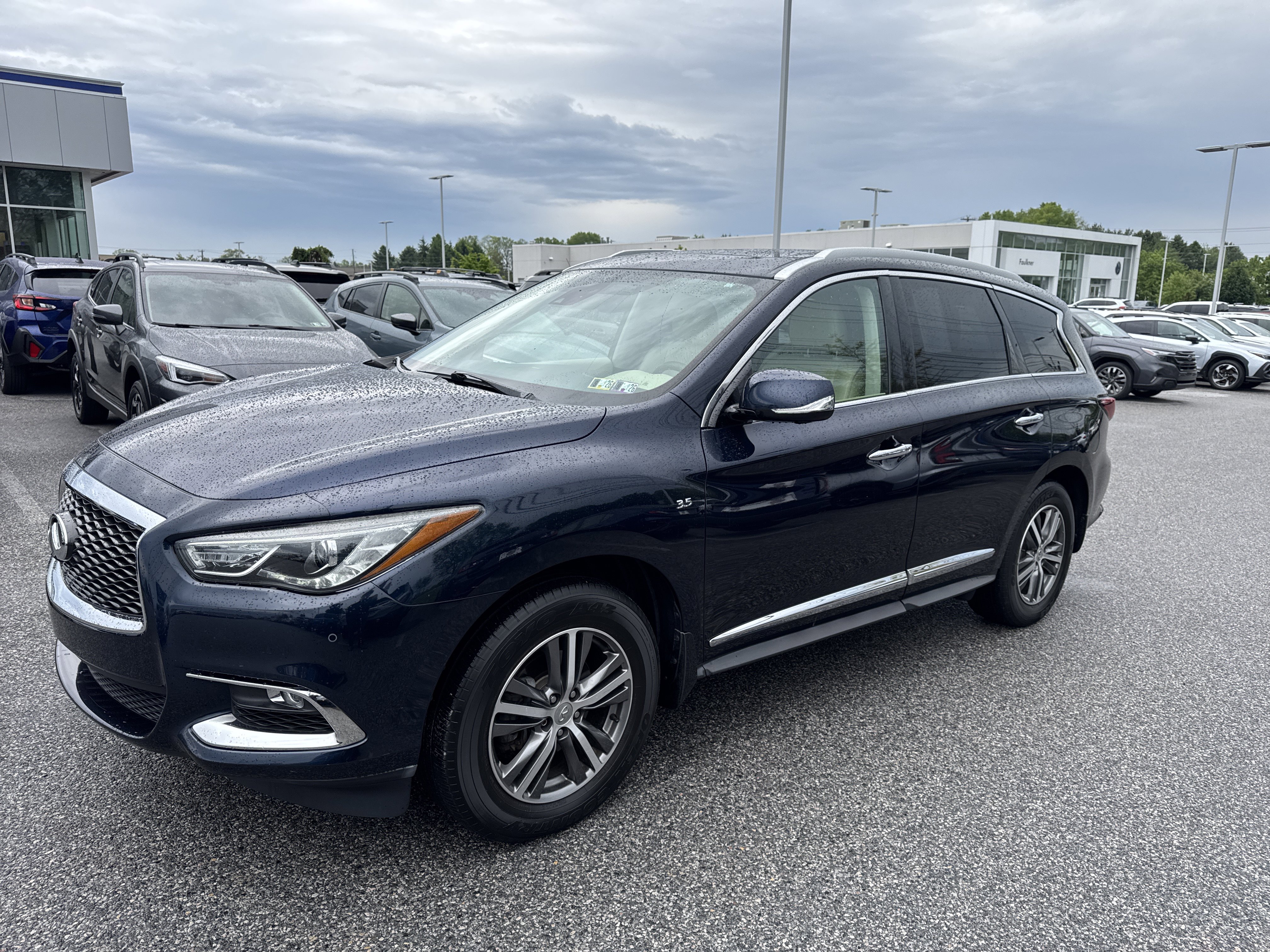 Used 2020 INFINITI QX60 Luxe w/ Essential Package AWD/4WD image 23