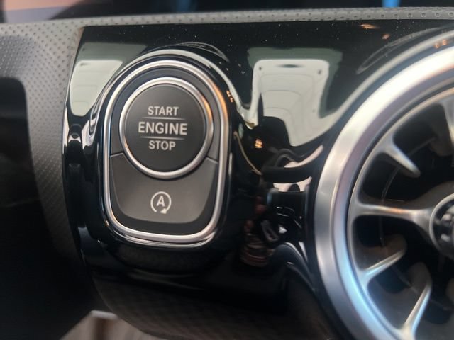 Used 2024 Mercedes-Benz CLA 250 4MATIC image 21