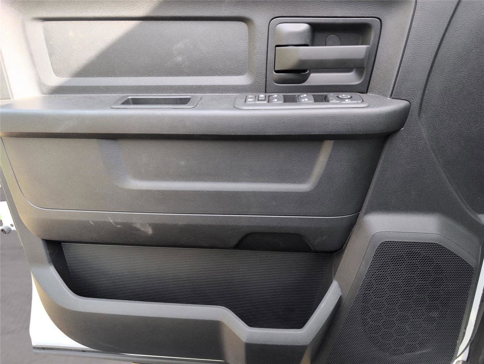 New 2025 RAM 2500 Tradesman image 19