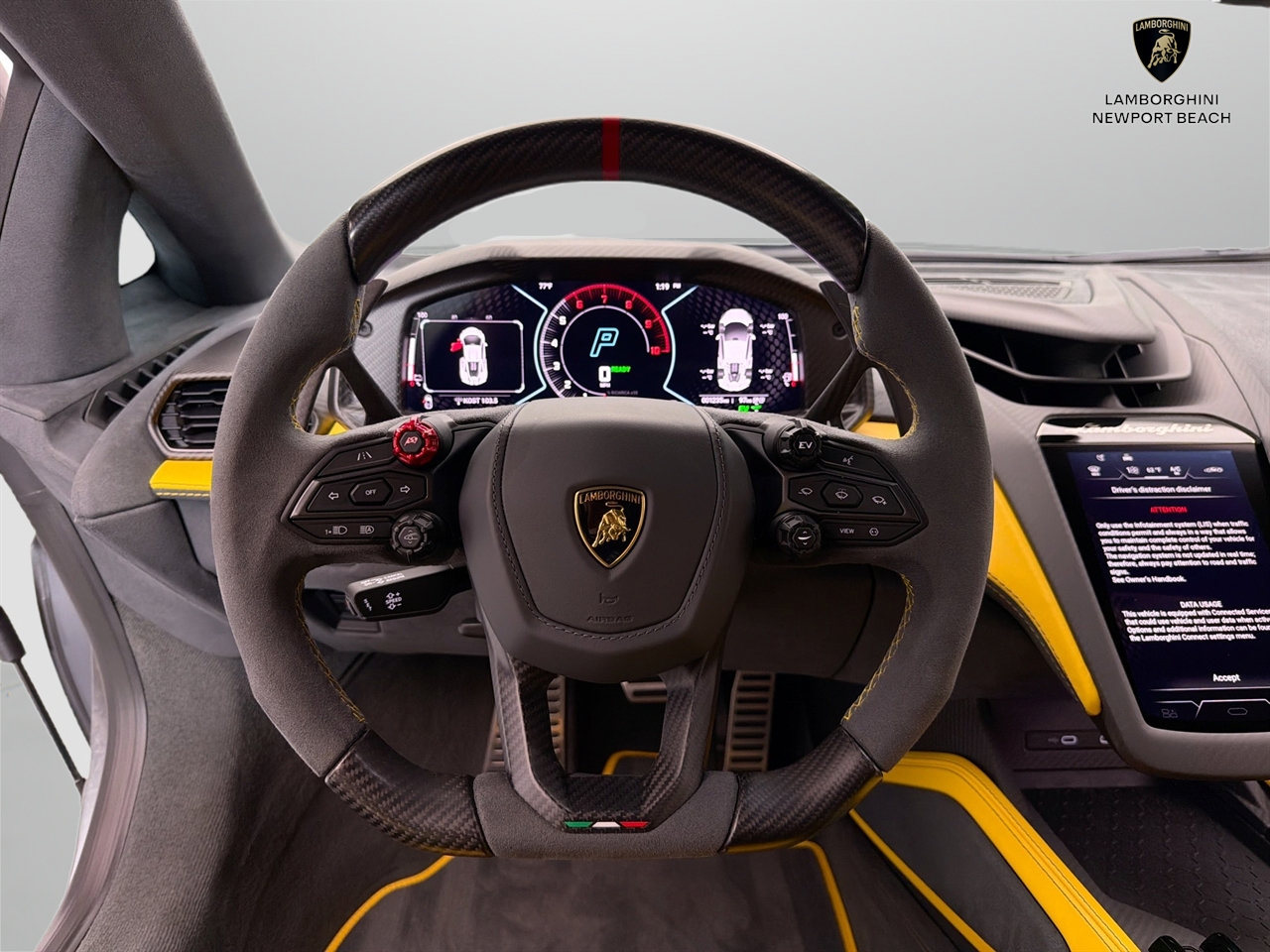 Used 2025 Lamborghini Revuelto AWD/4WD image 13