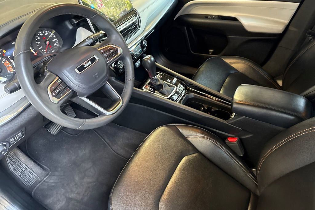 Used 2024 Jeep Compass Limited AWD/4WD image 10