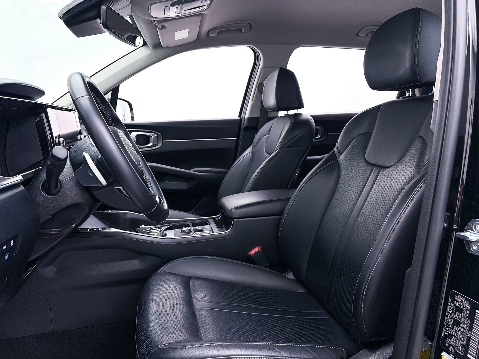 Used 2023 Kia Sorento EX image 18