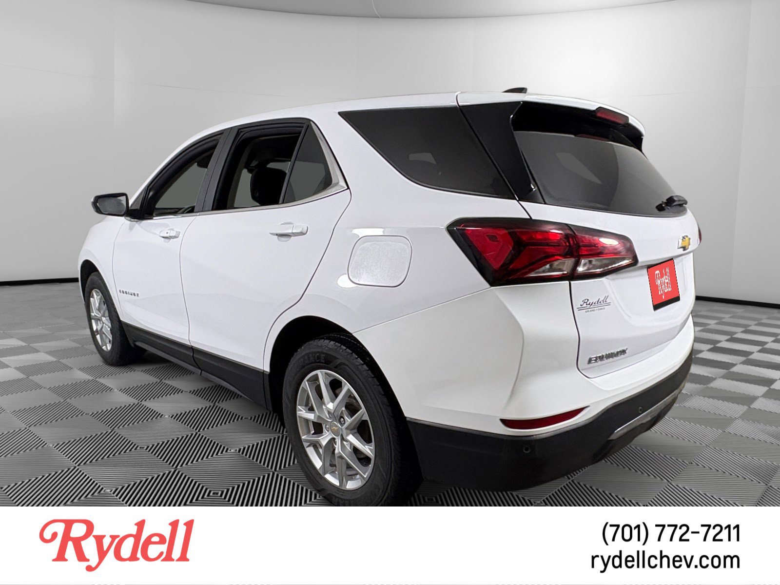 Used 2022 Chevrolet Equinox LT image 3