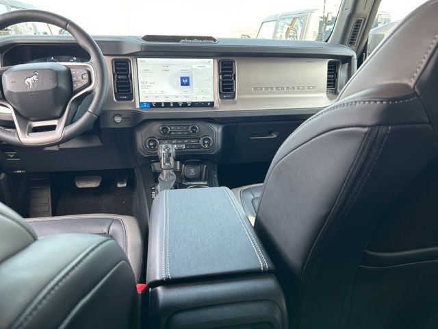 New 2025 Ford Bronco Outer Banks image 14