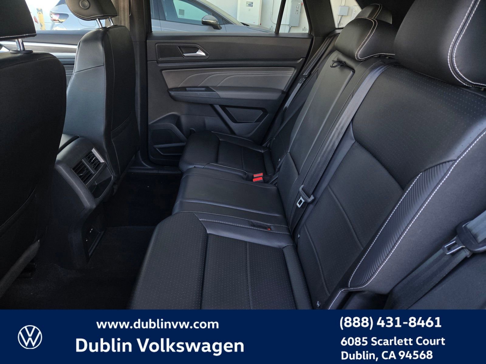 Certified 2021 Volkswagen Atlas Cross Sport SE w/ Panoramic Sunroof Package image 12
