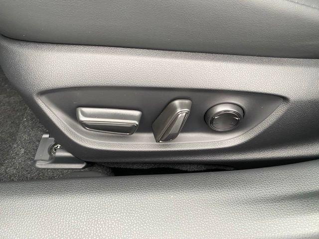 New 2026 Toyota Prius XLE FWD image 21