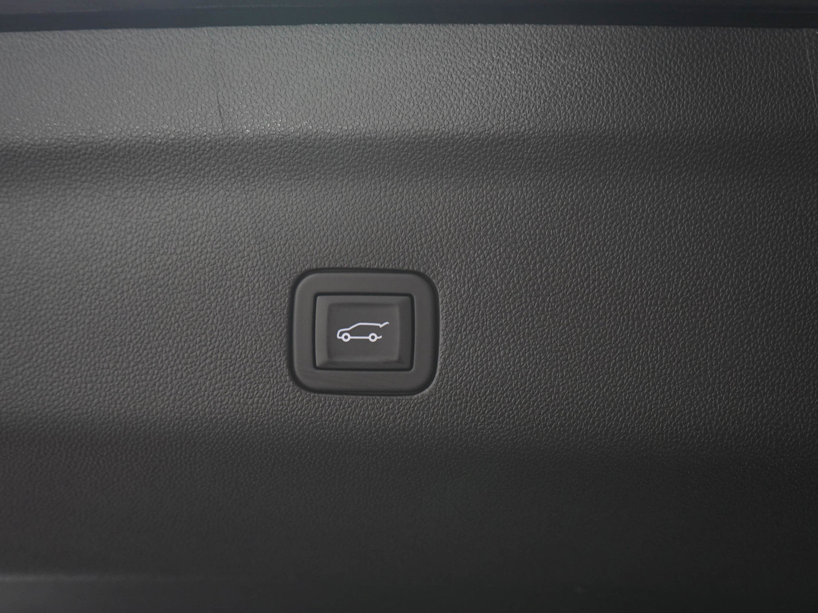 Used 2025 GMC Yukon Denali w/ Denali Reserve Package AWD/4WD image 11