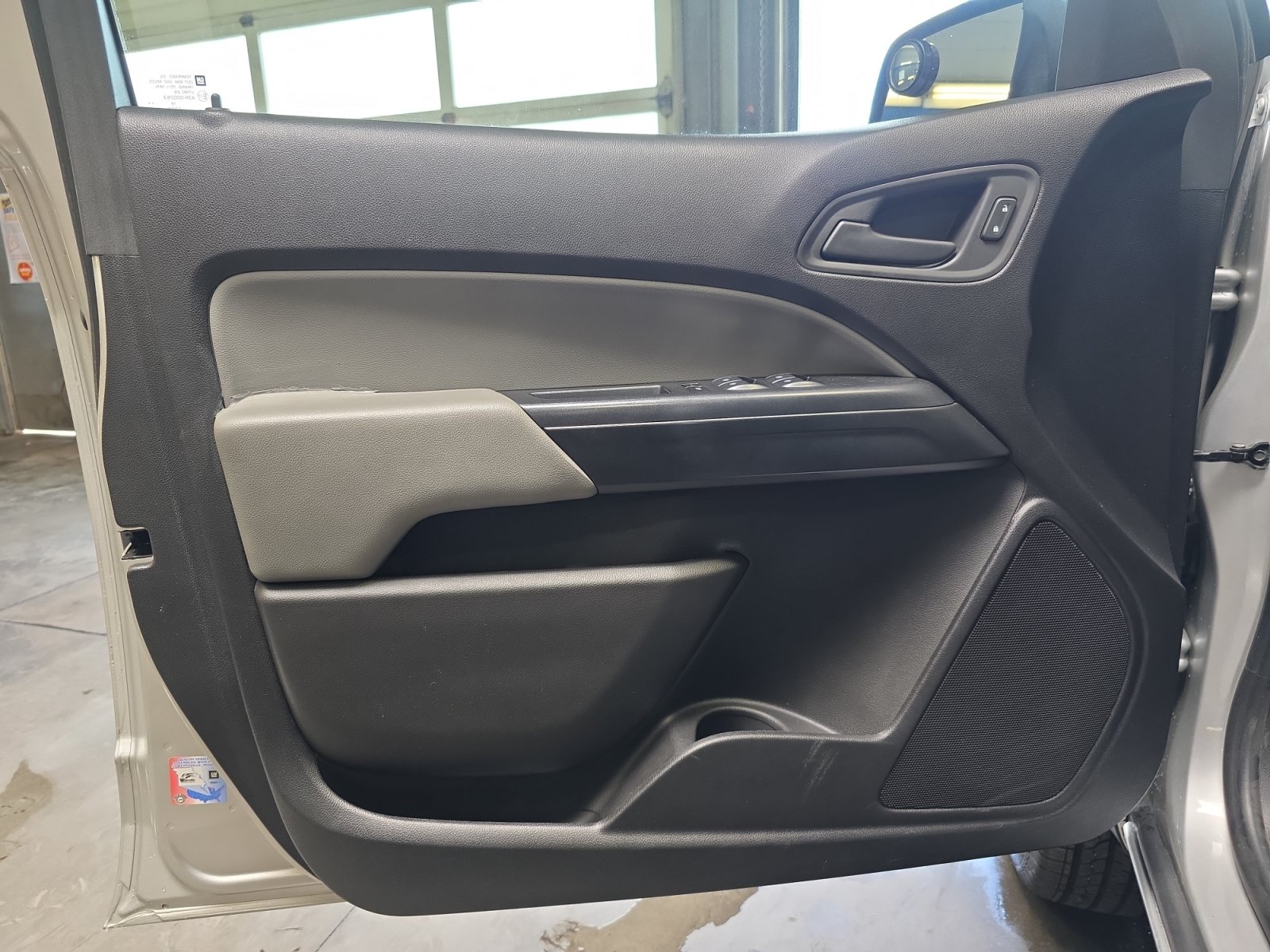 Used 2019 GMC Canyon 2WD Crew Cab w/ Convenience Package image 9