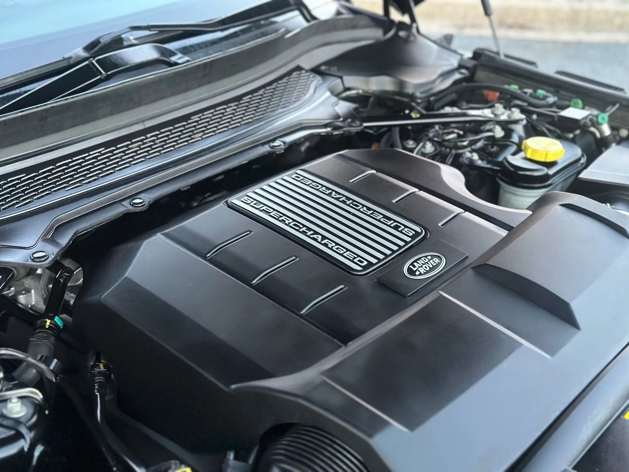 Used 2015 Land Rover Range Rover Supercharged image 80